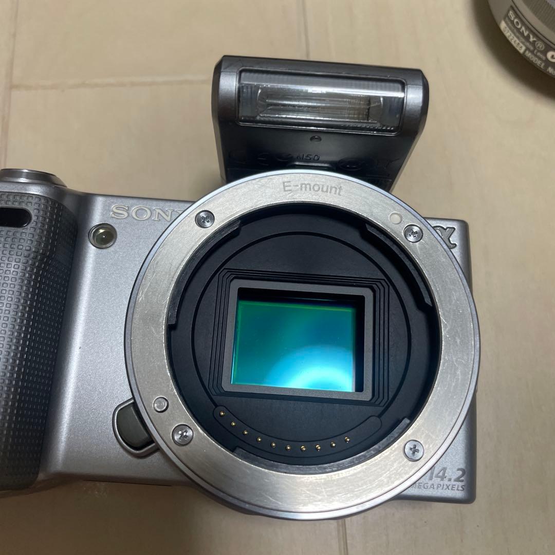 SONY NEX-5 ミラーレスカメラ シルバー　SEL16F28