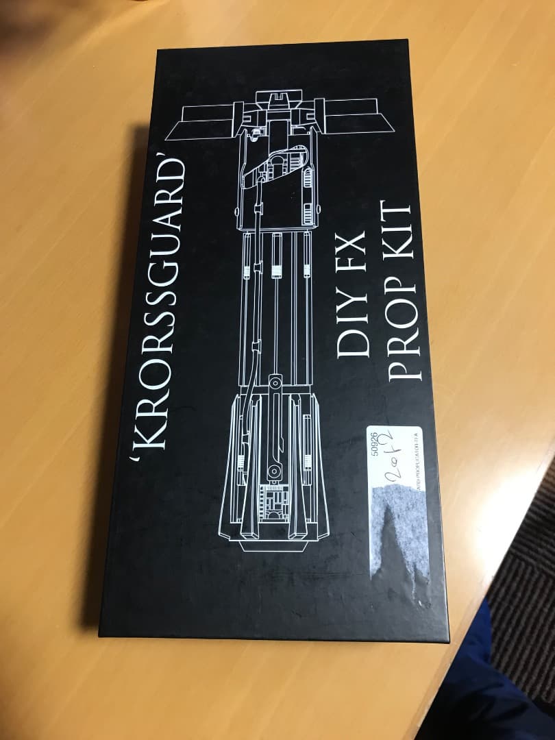 カスタムライトセーバー　クロスガード　カイロレン　kr