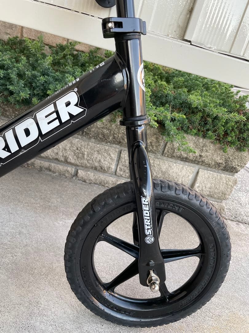 ストライダー　STRIDER　ブラック