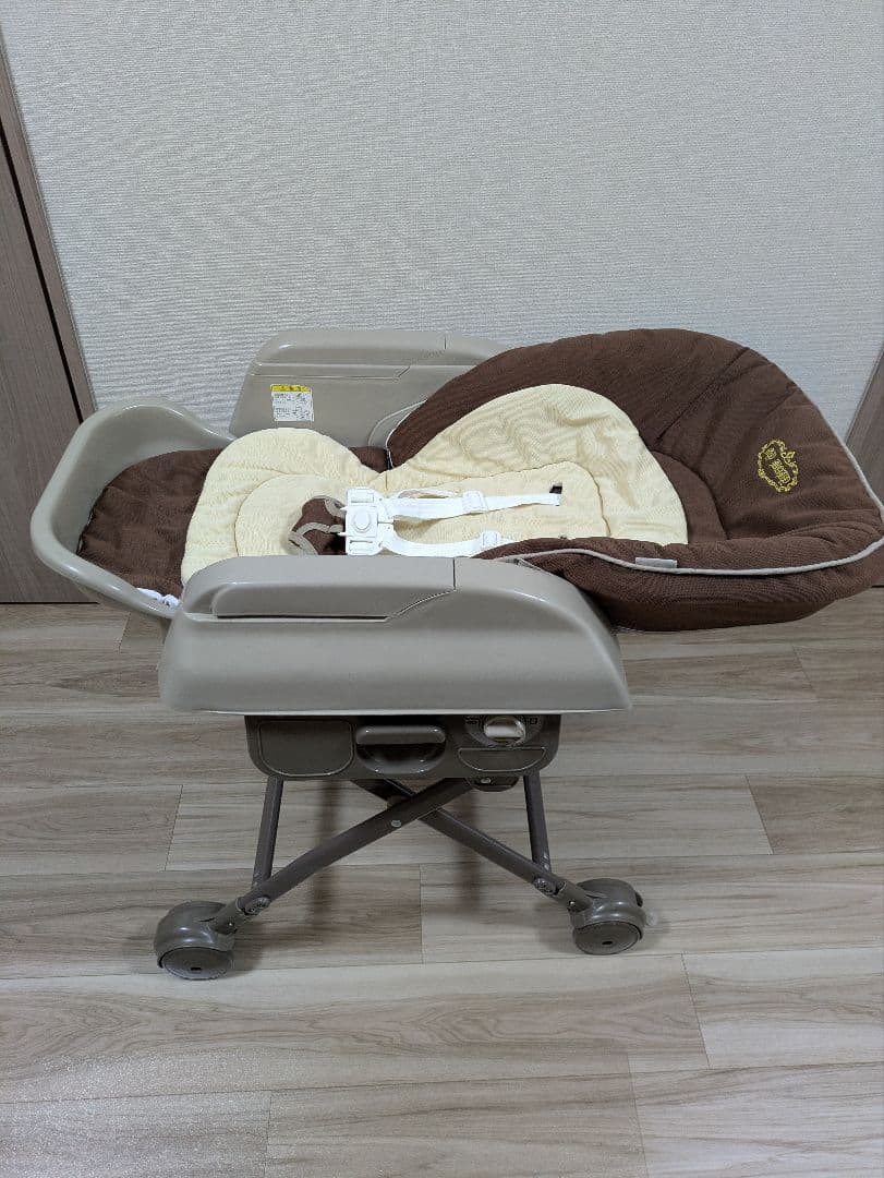 【かな】【除菌·洗濯済】JTCハイローオートスイングラック ベビーベッド