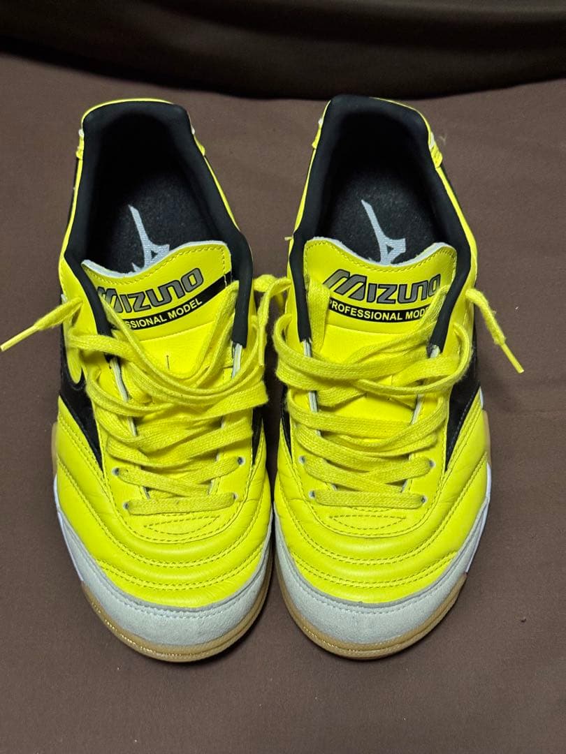 Mizuno モレリア サラ 30周年モデル 24.5cm