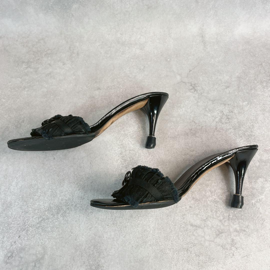 靴 Vintage Chanel Black Ruffle Heels 37