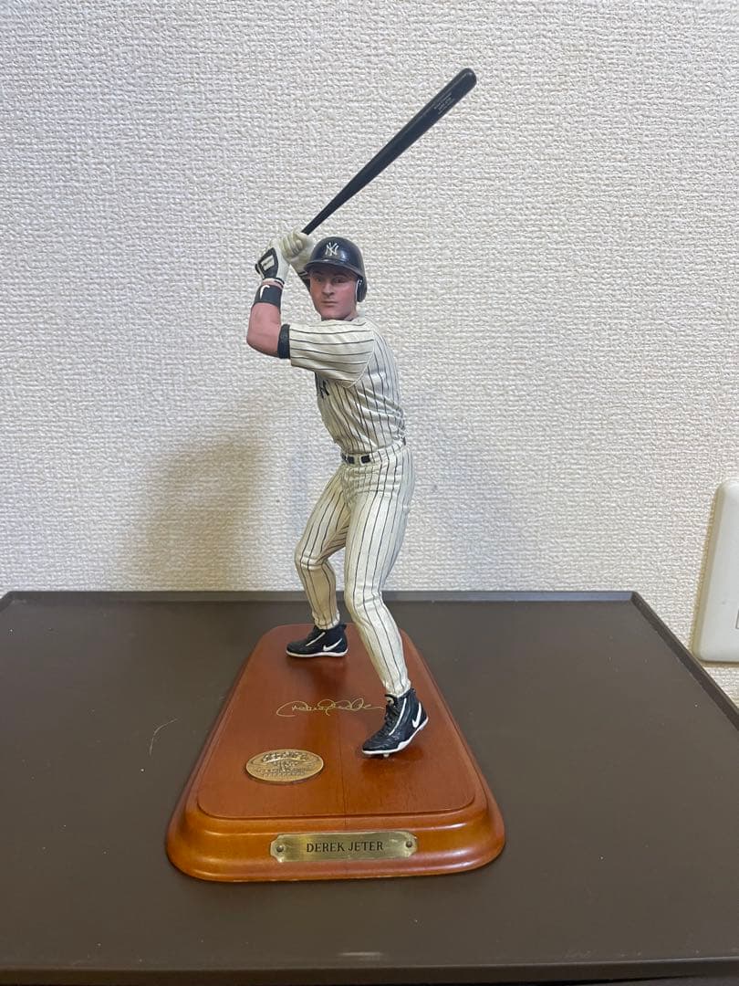 希少！デレク・ジーター ダンバリーミント製　フィギュア