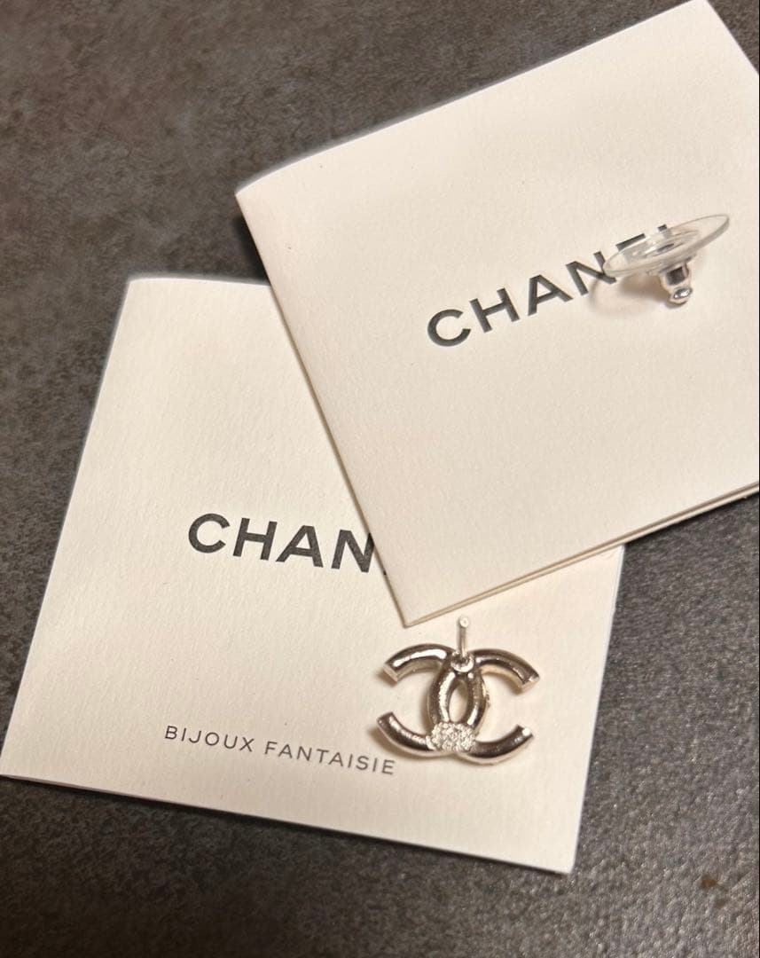シャネル CHANEL ココマーク ピアス片方 片耳 正規品 美品ラインストーン