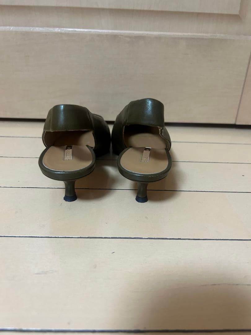 5月6まで限定値下げBRENTA サンダル　未使用に近い　アパルトモン購入