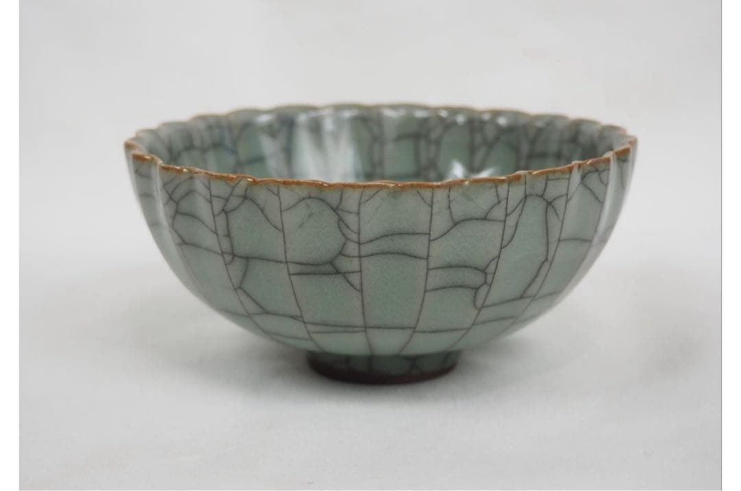 送料無料 歌窯　青磁茶碗　時代物茶道具①