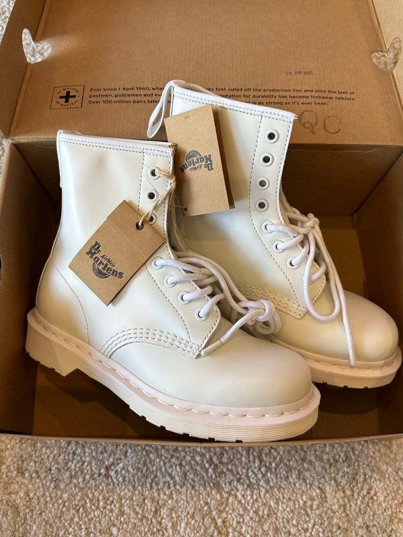 新品未使用！Dr.Martens ドクターマーチン 1460 MONOホワイト