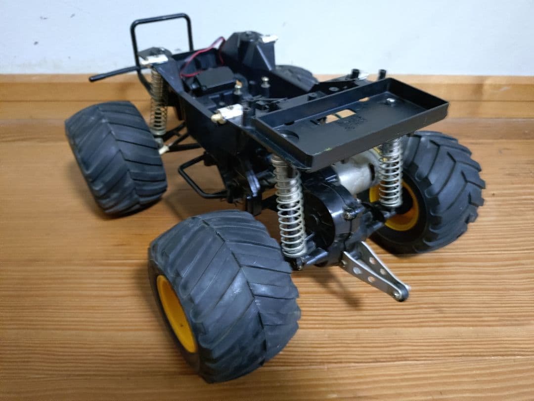 カ*ヤ様 タミヤ　ランチボックス　サーボ　モーター付　オフロード　ラジコン