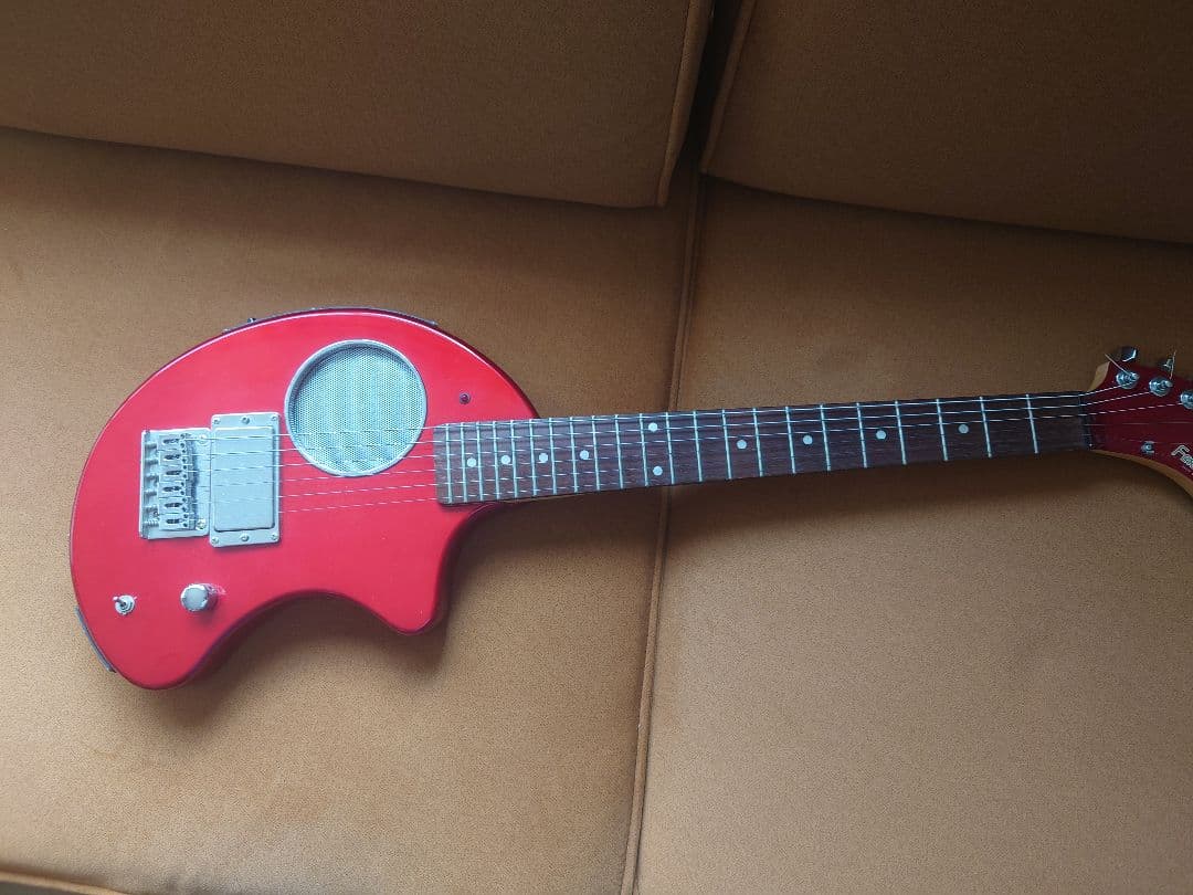 Fernandes DIGI-ZO エフェクター内蔵 アンプ内蔵 ぞーさん