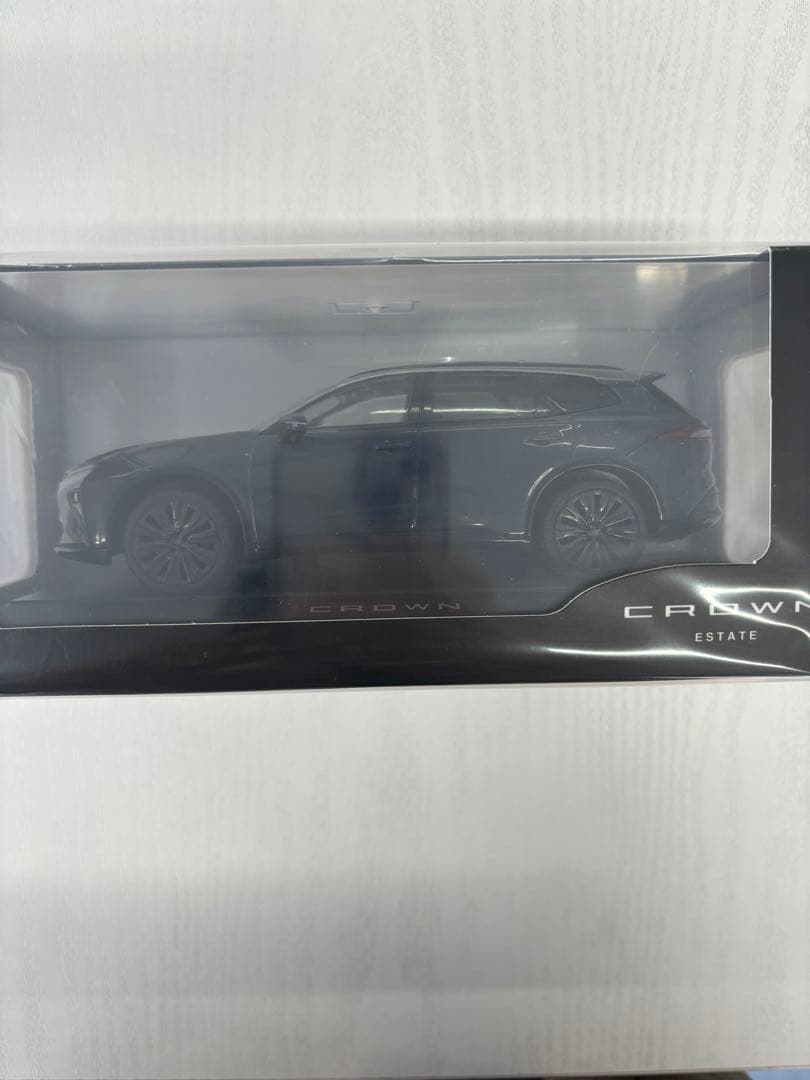 PHEVバイトーン クラウンエステート カラーサンプル メタルグレー