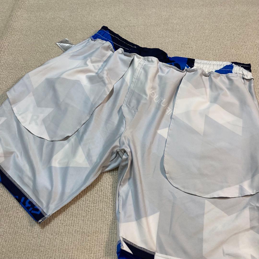 【専用】1PIU1UGUALE3 RELAXセットアップ　ラッシュカード水着折鶴