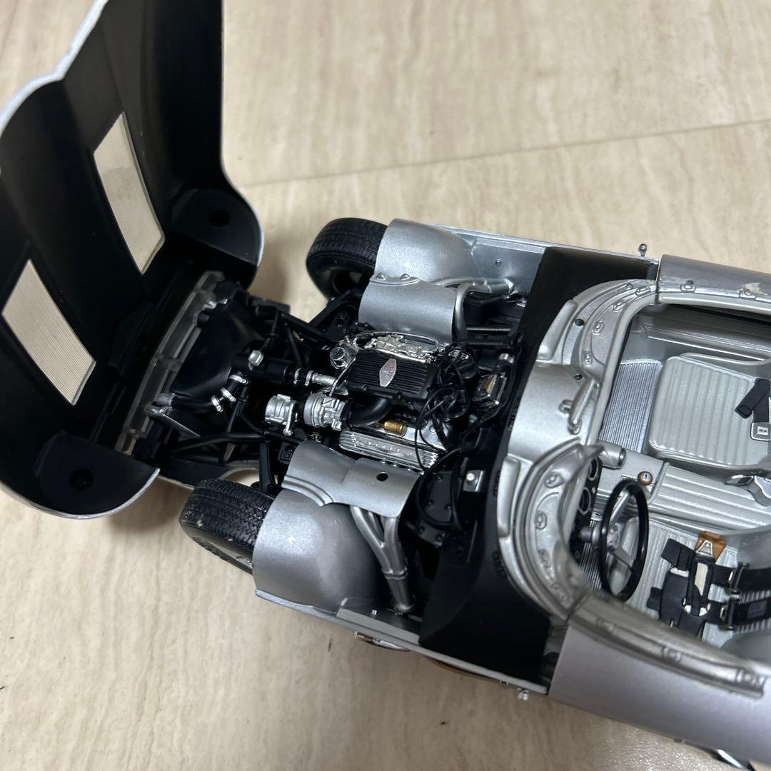 AUTOart 1/18スケール、1959 シボレー・コルベット・スティングレイ