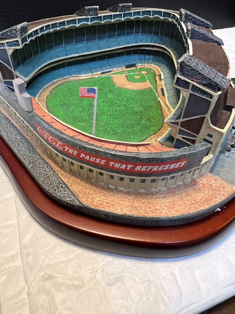 Danbury Mint社製スタジアムコレクション旧ヤンキースタジアム