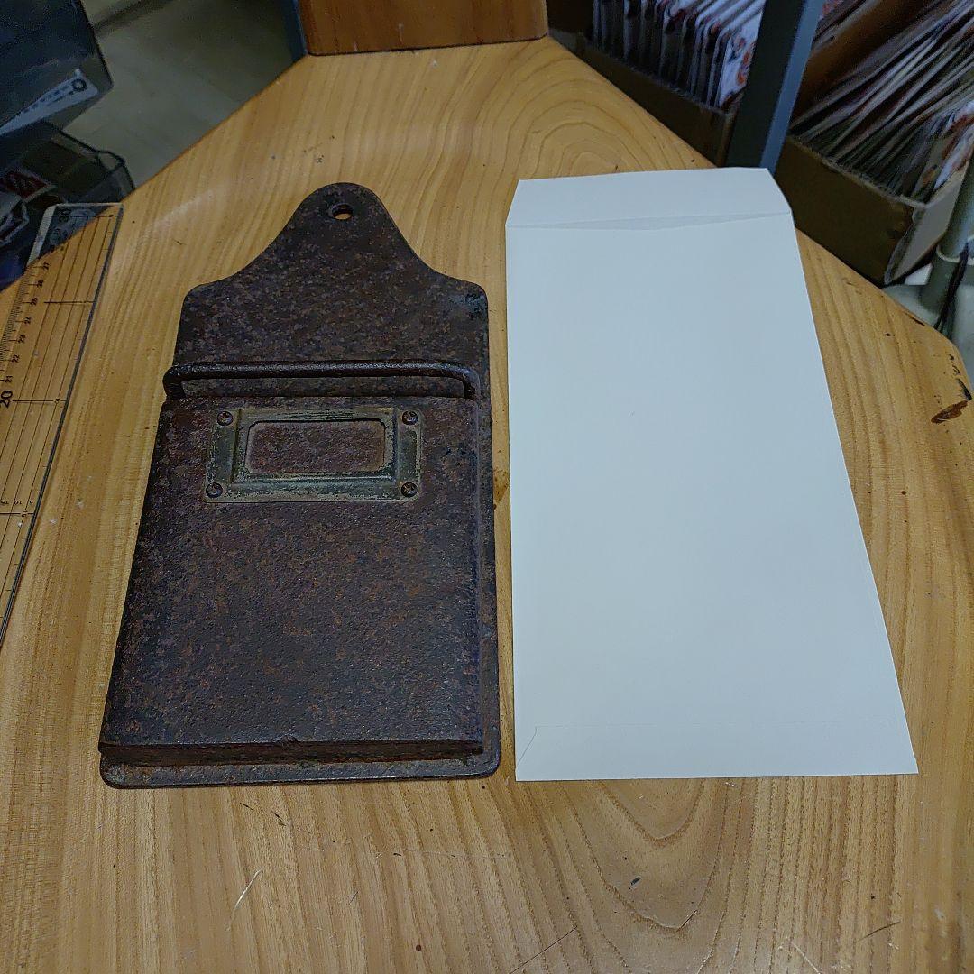 アンティーク　レトロ　郵便受け　新聞受け　アイアン