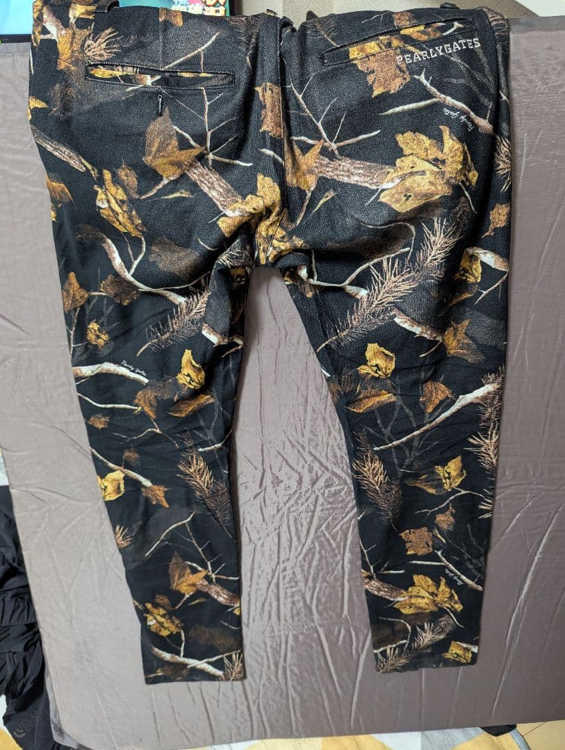 PEARLY GATES 葉っぱ柄パンツ サイズ5