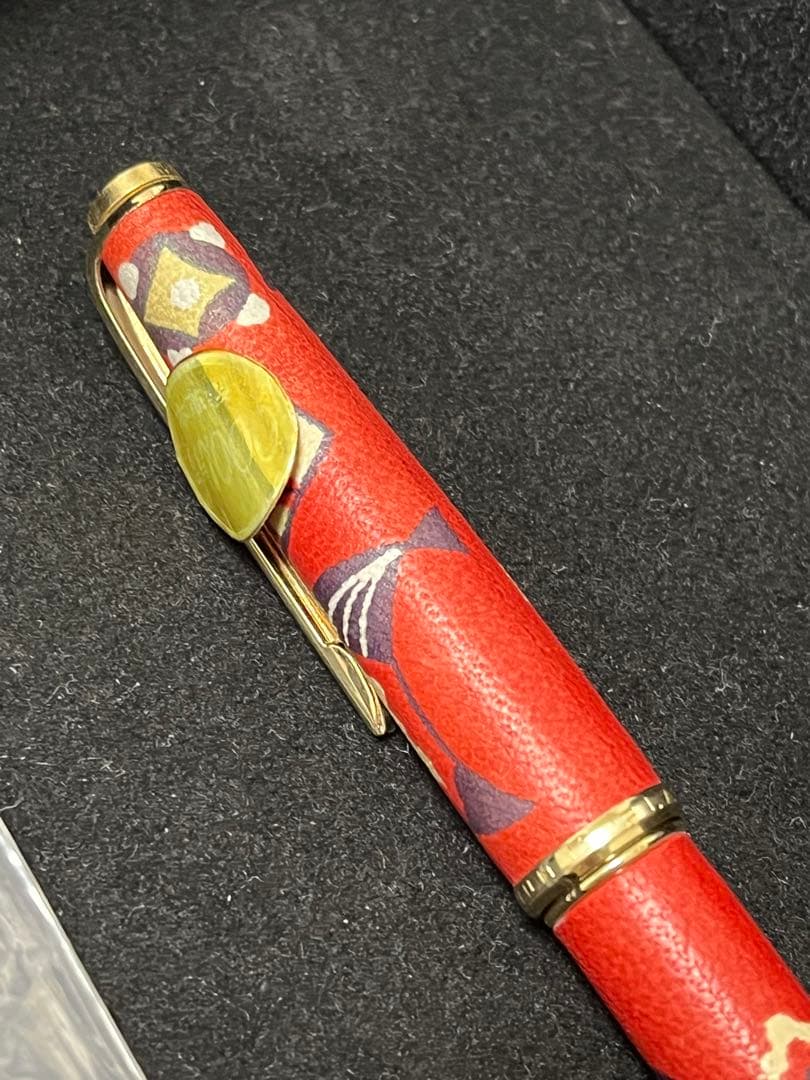 拓*海様 PLATINUM 万年筆 本革製 赤　和柄　ヴィンテージ
