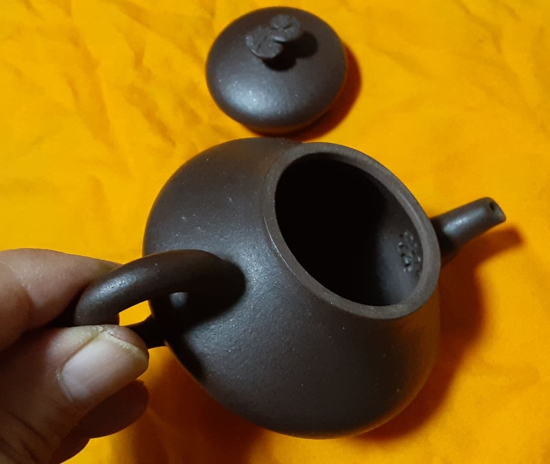 人間国宝　三代　山田常山　梨皮烏泥茶銚　霊芝摘　急須　KS