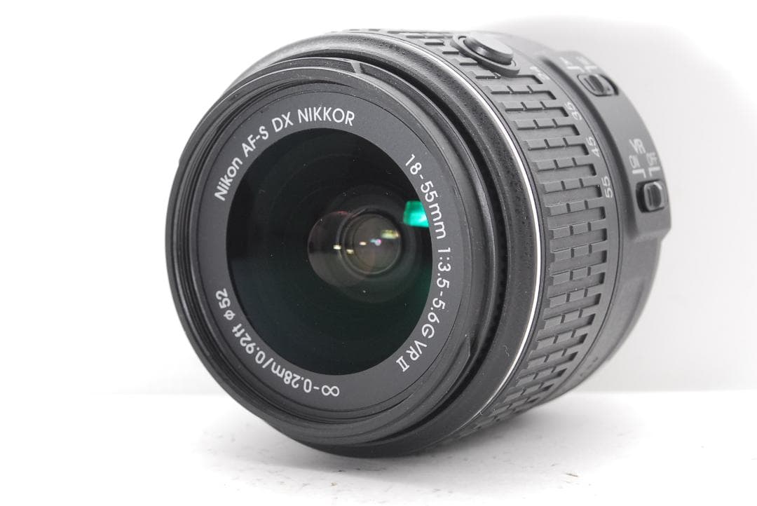 【使用感少なめで新品級ショット数】Nikon D3300　スマホ転送　動画OK