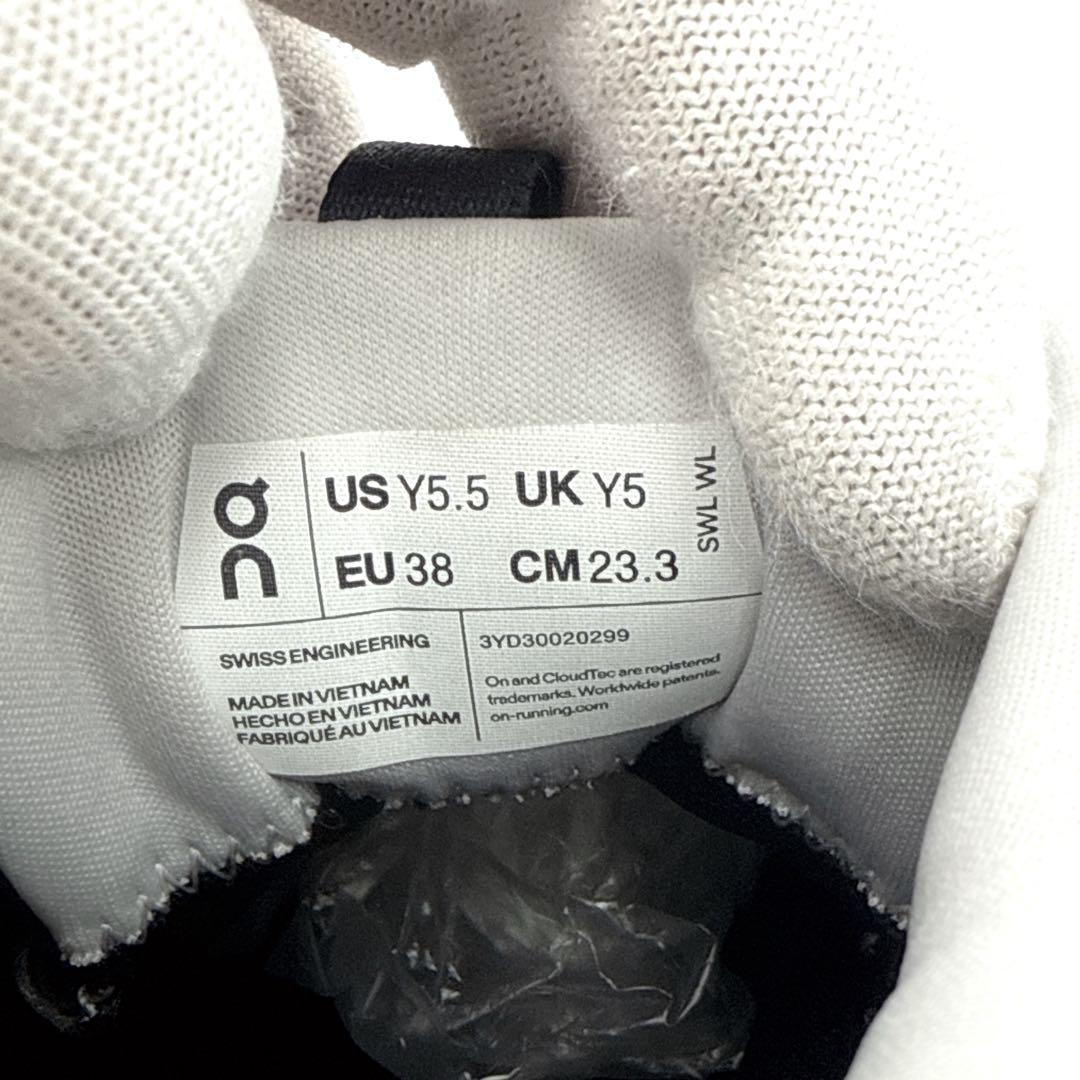 ✨美品✨On オン CLOUDHERO MID Waterproof 23.5