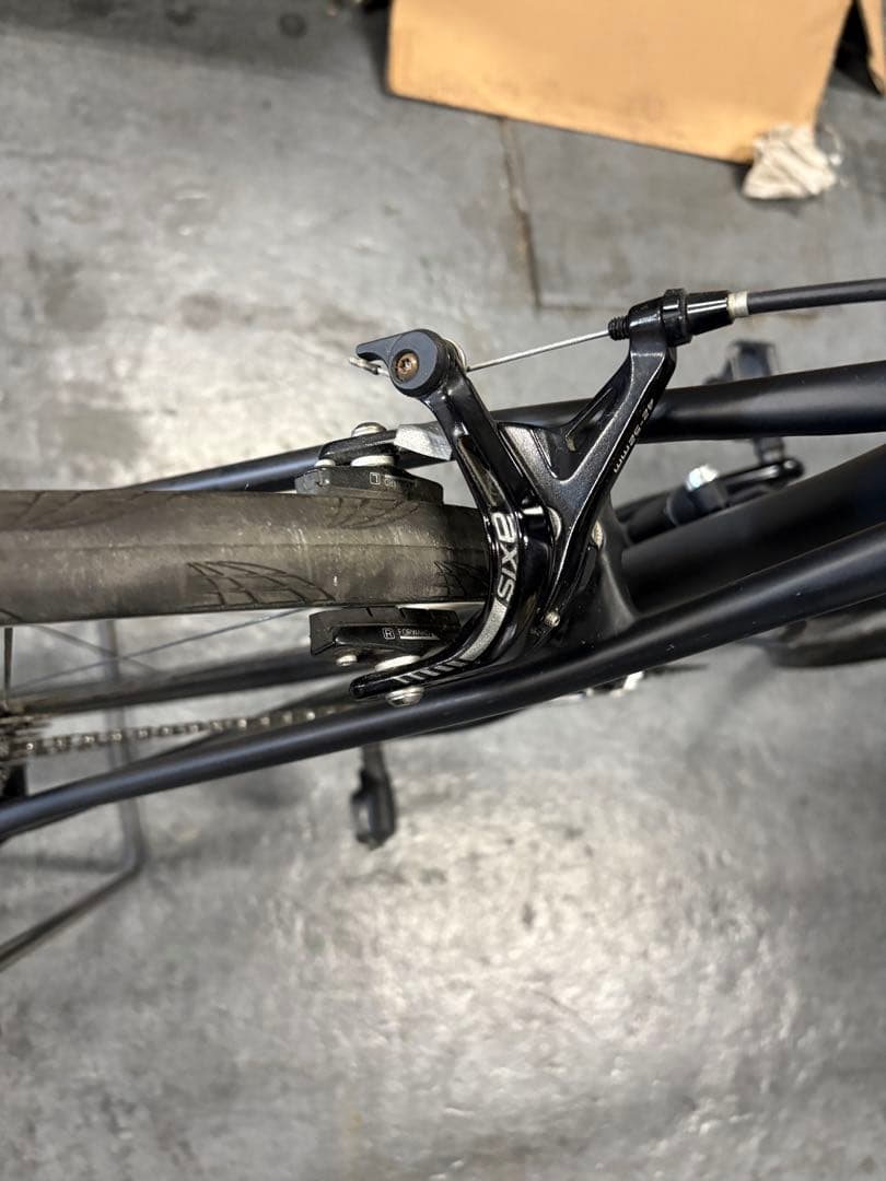 SPECIALIZED ロードバイク ブラック　フルカーボン