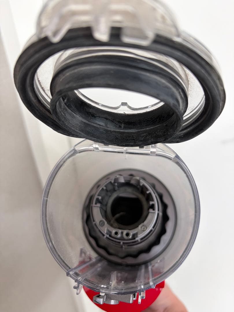 ダイソンＳＶ18 digital slim コードレスクリーナー