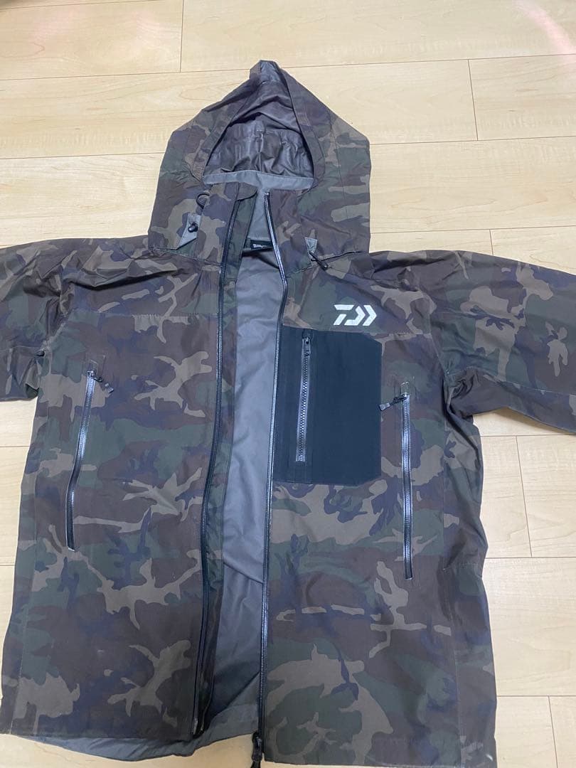け*ん様 ダイワ　ゴアテックス　レインウェアDR-1908 サイズL 上のみ