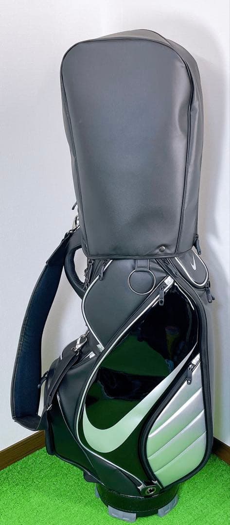 美品　NIKE キャディバック　ブラックxシルバー　GF3006 9型　黒