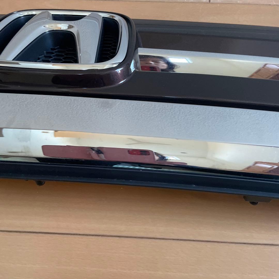 N-box JF1新車時取外し純正グリル