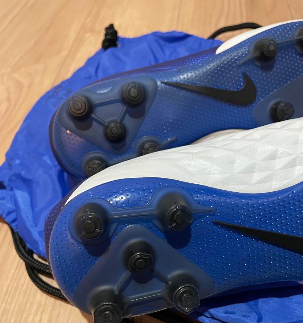 ナイキ レジェンド 8 エリート HG