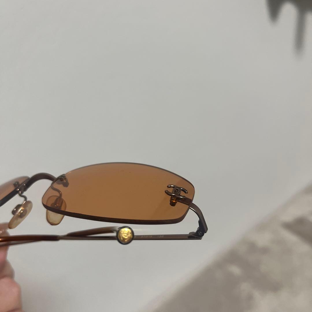 【CHANEL】オーバルサングラス オレンジレンズ ケース付き