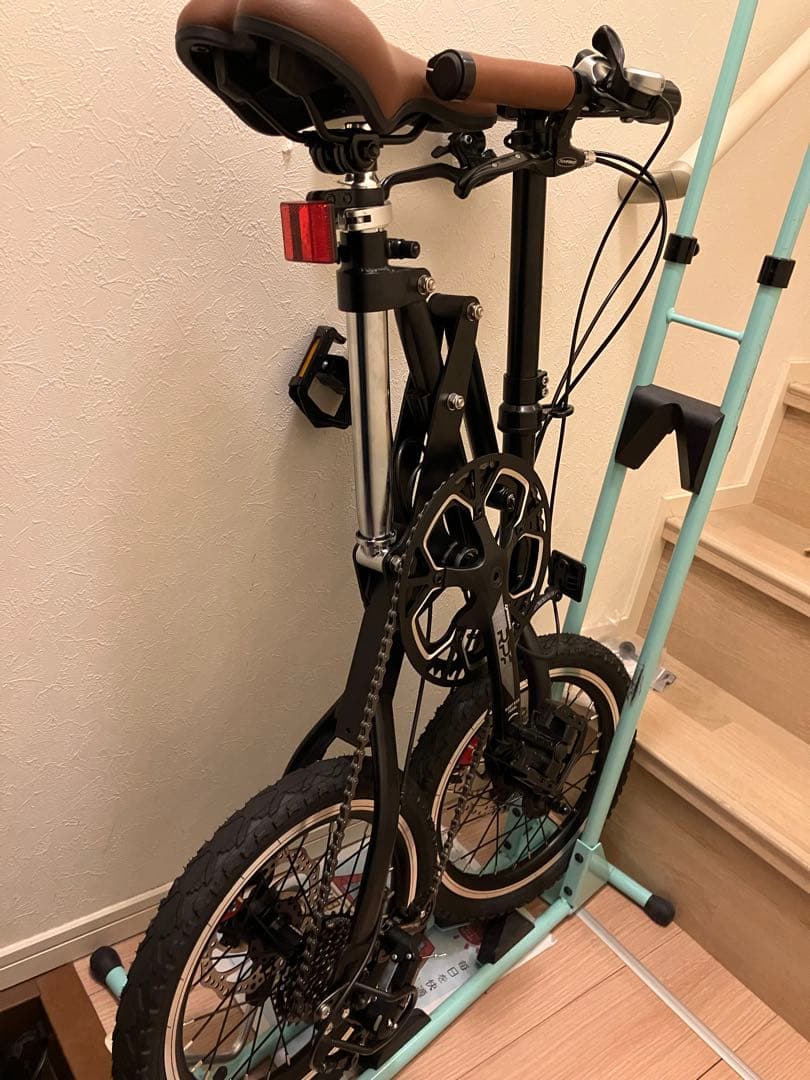 【1月25日限定売り尽くし特価】折りたたみ自転車 小径車 ミニベロ バッグ付き