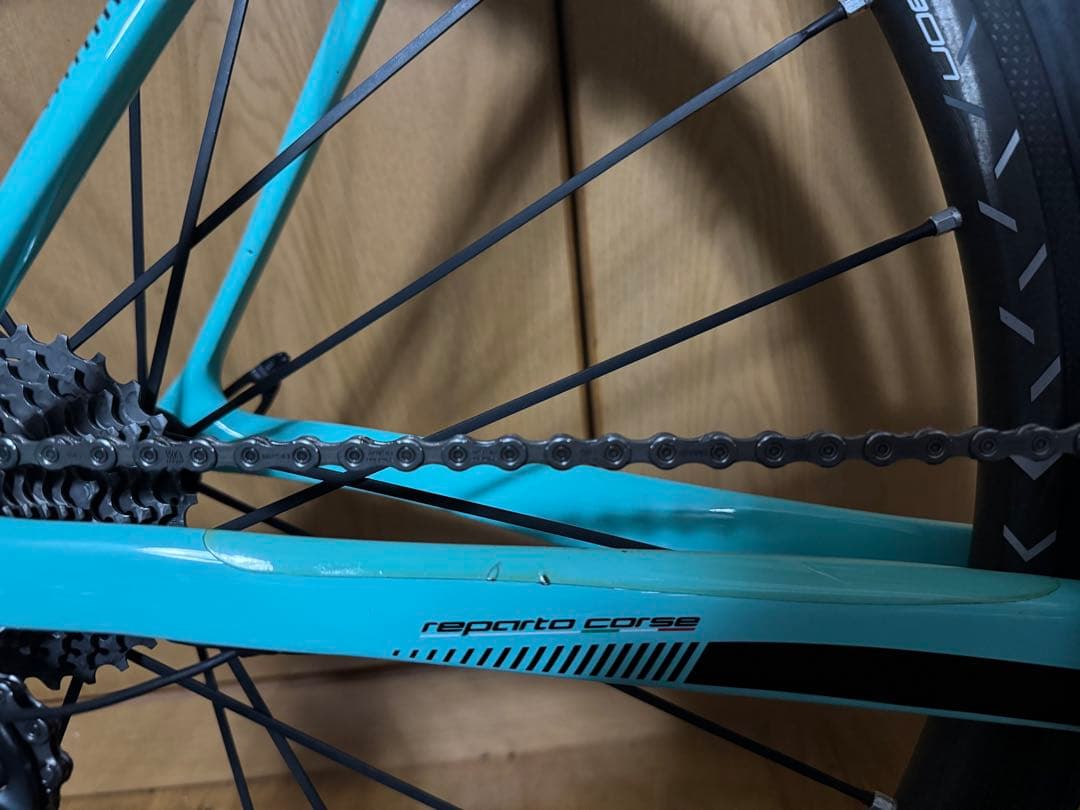 レース仕様！BIANCHI OLTRE XR3 Di2 レーシングゼロカーボン