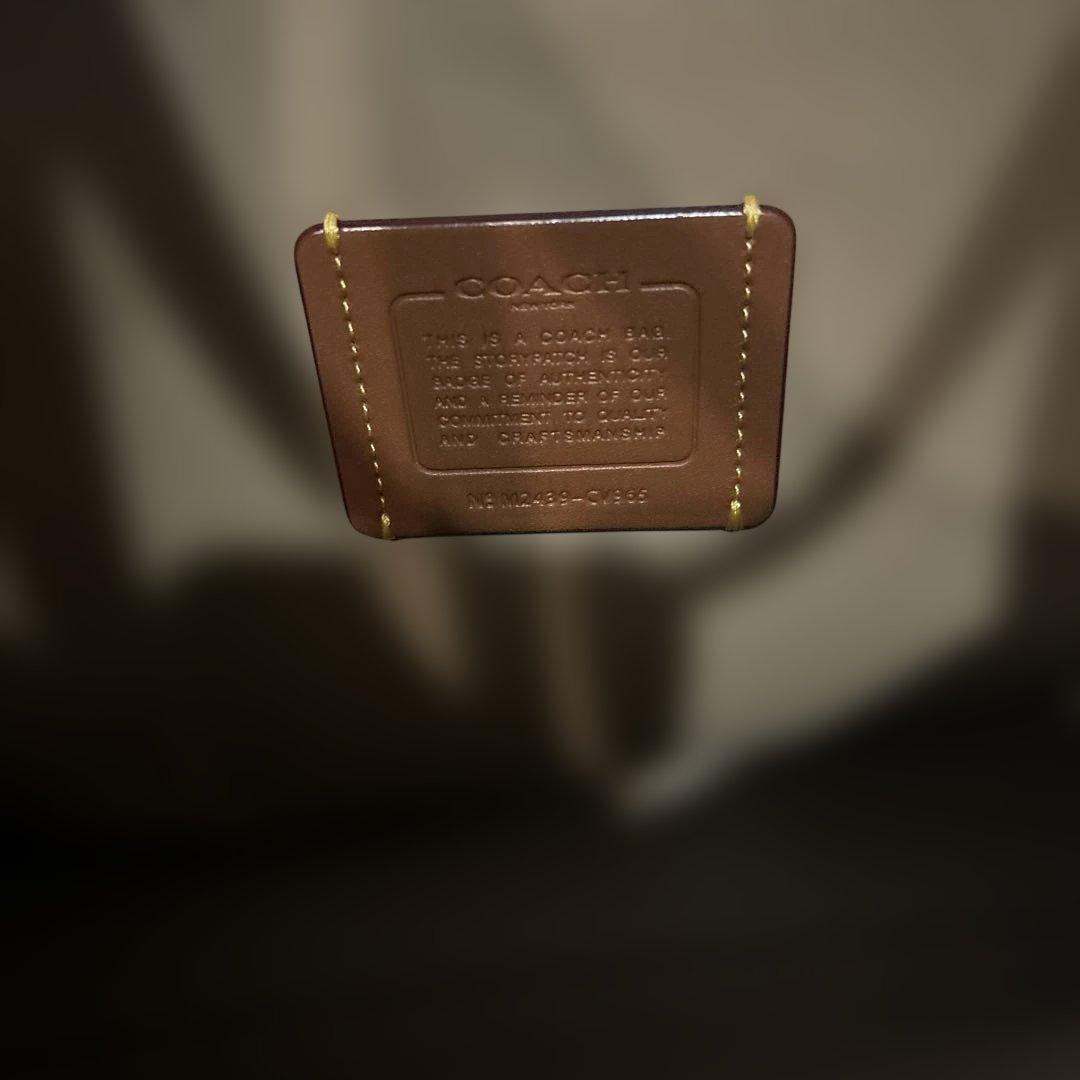 コーチ　coach モリー トート バッグ 25・シグネチャー