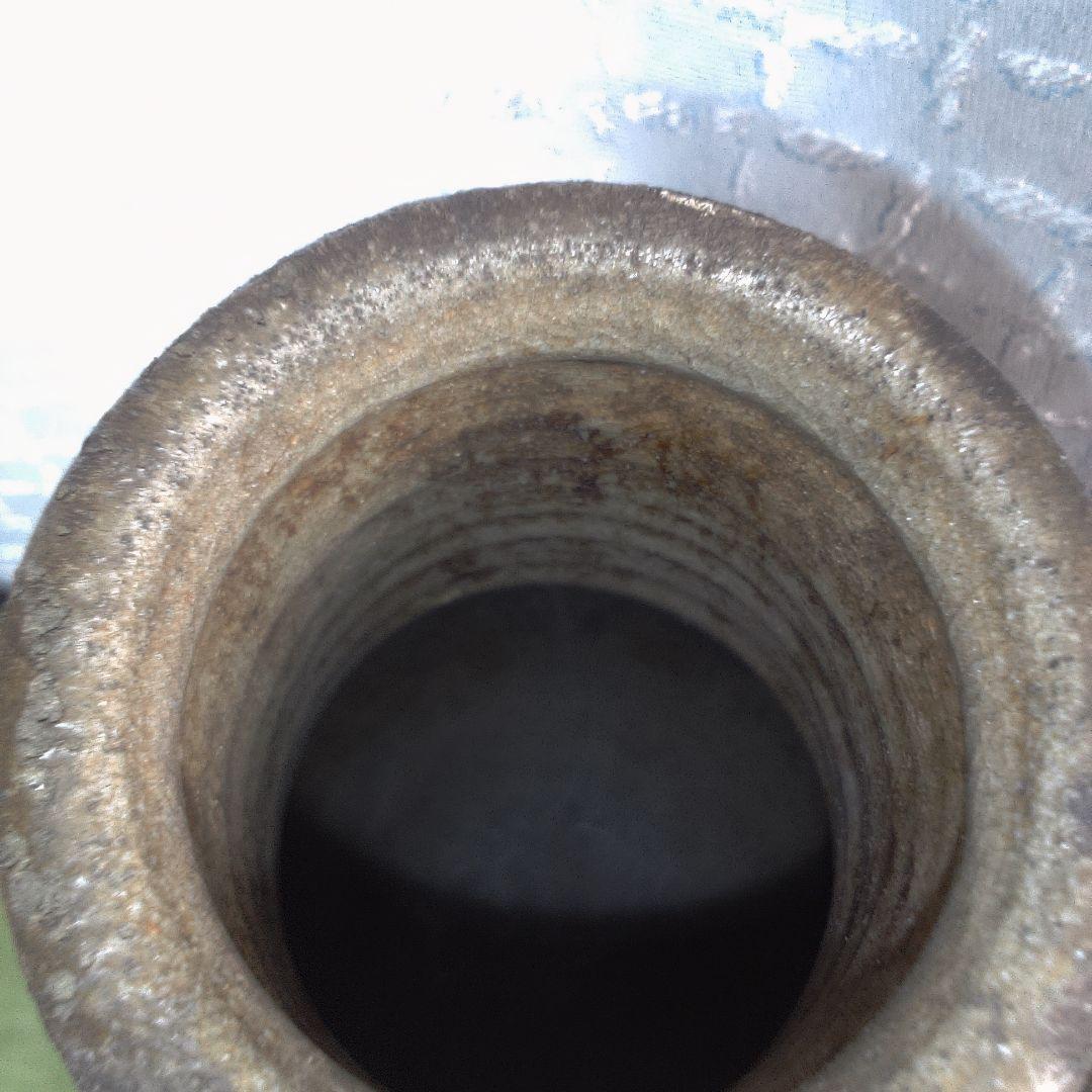 茶色の陶器製壺 金属製ハンドル付き 直しあります