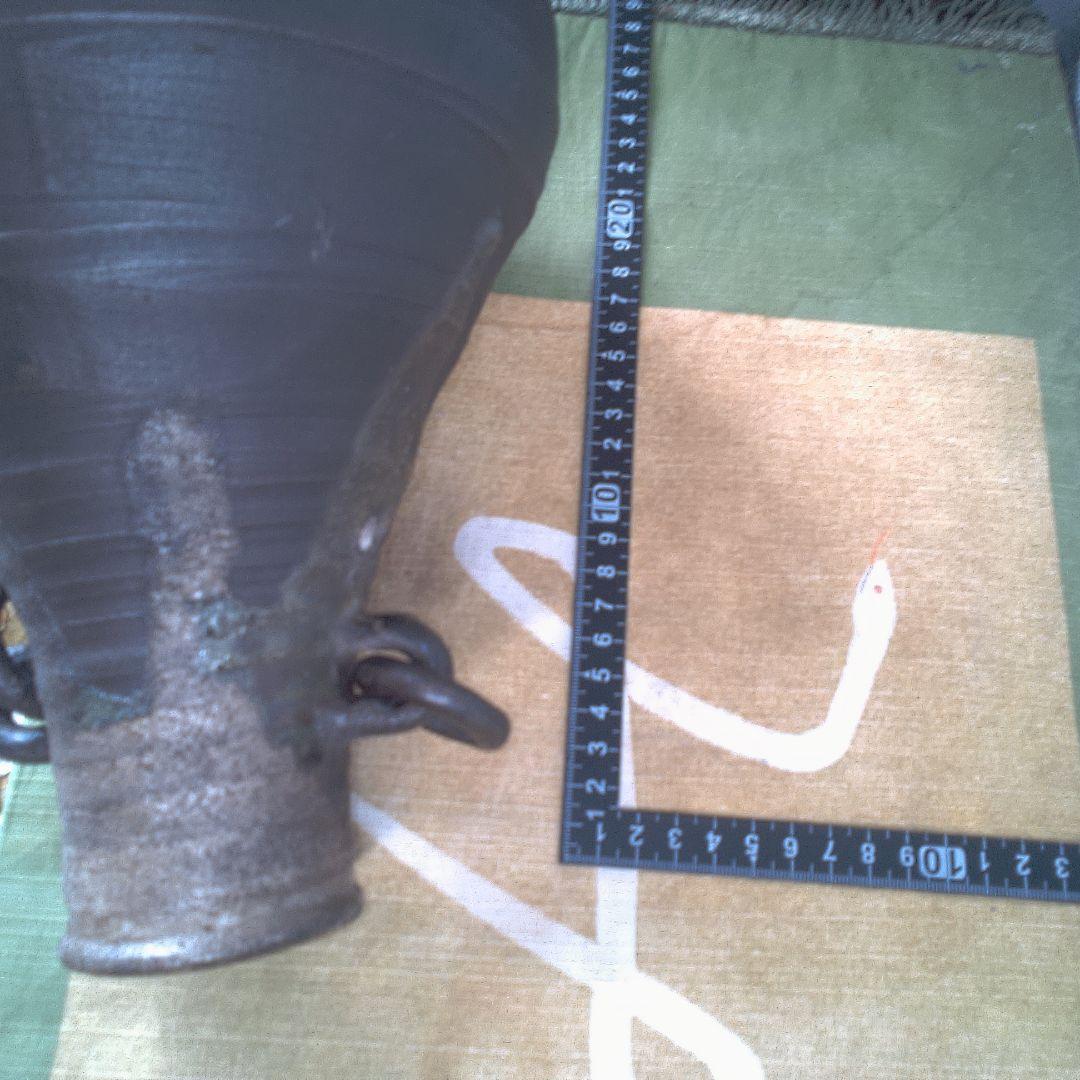 茶色の陶器製壺 金属製ハンドル付き 直しあります