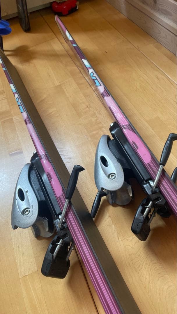 XERESスキー板セット子供ジュニア女の子ピンク ストック小学生138cm