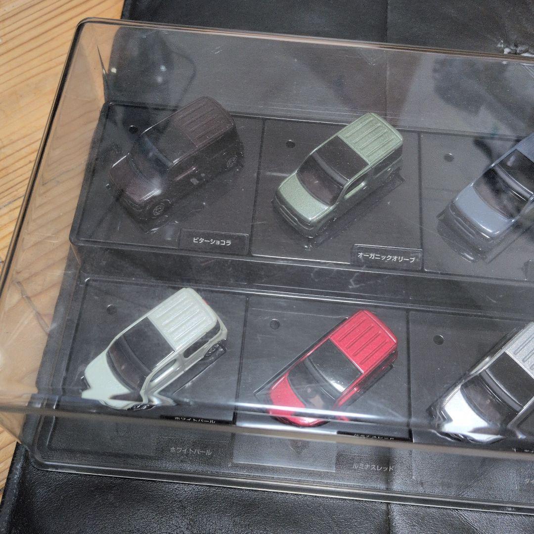 日産キューブ　カラーサンプルトミカ　フルセット