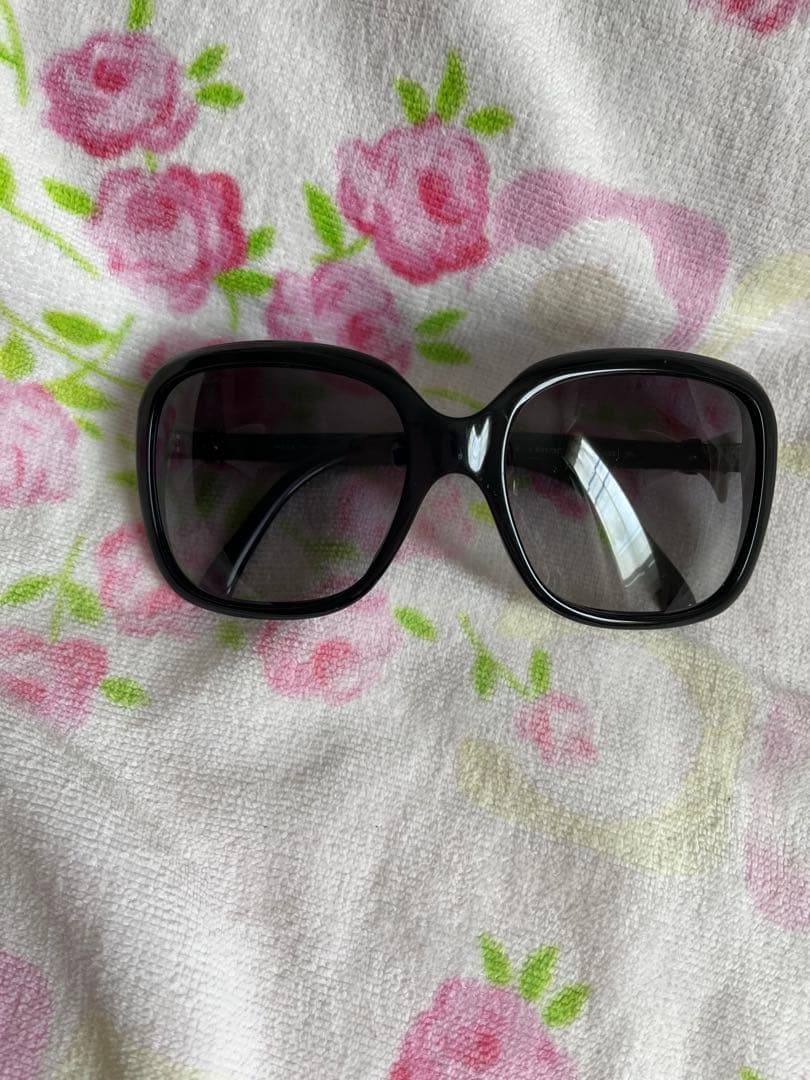 シャネル ブラック サングラス黒　リボン白CHANEL