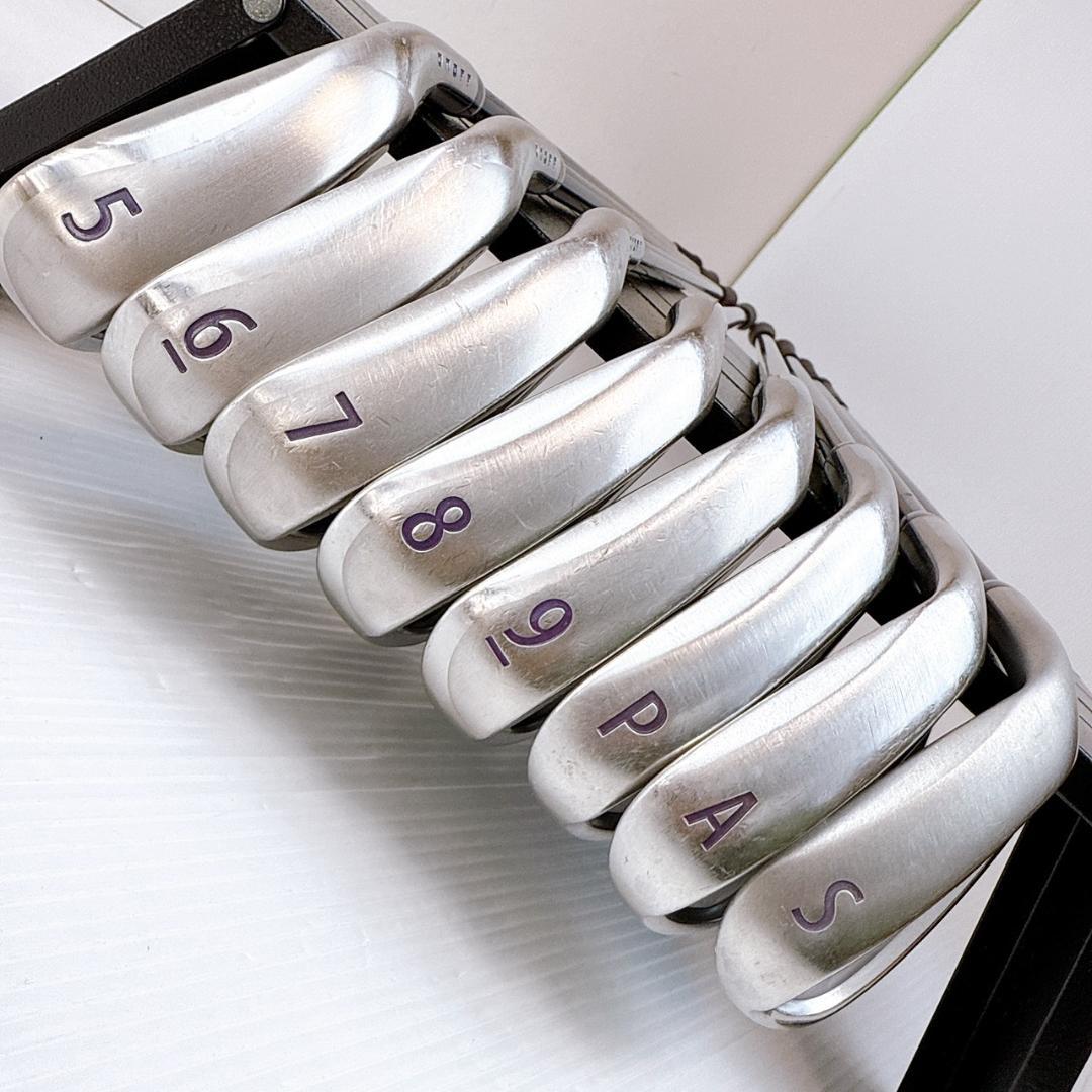 オノフ　レディース　アイアンセット　2014年式　8本　純正カーボン（A）