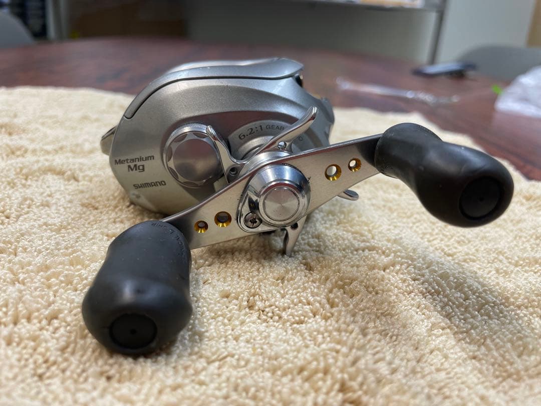 シマノ 07メタニウム Mg 右ハンドル