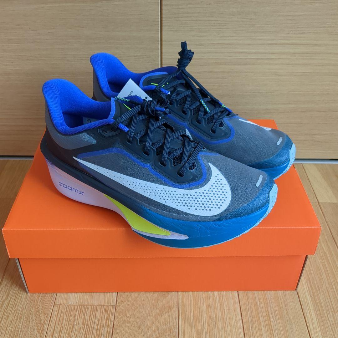 新品　未使用 Nike ズームフライ6 26センチ　青