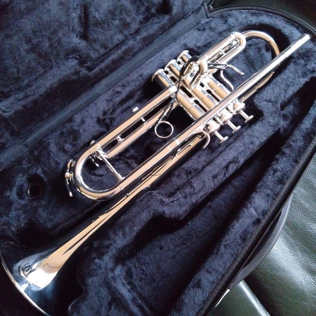 XOトランペット1602LTR−S 純正ケース付　XOマウスピース3C付