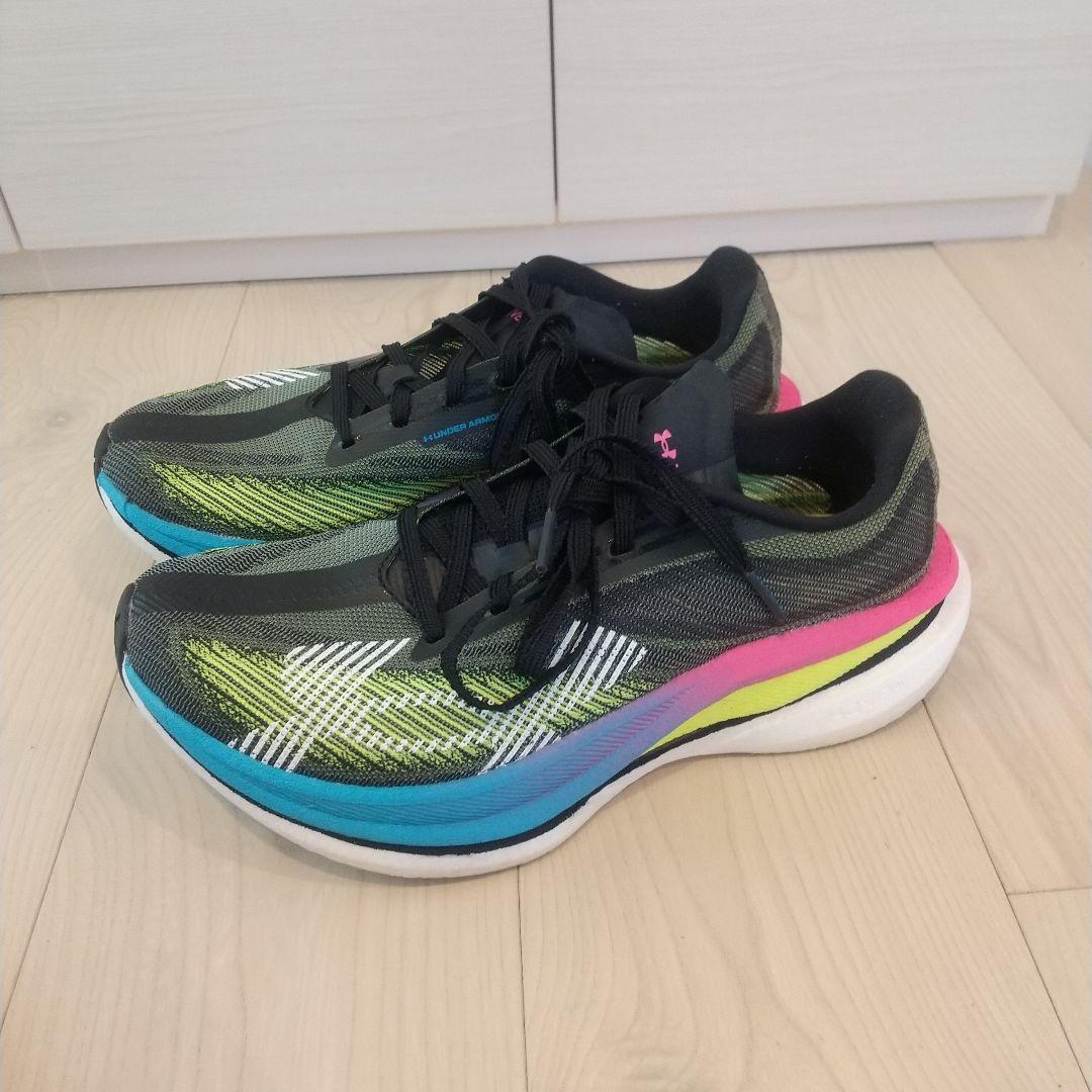 Under Armour UAベロシティ エリート3