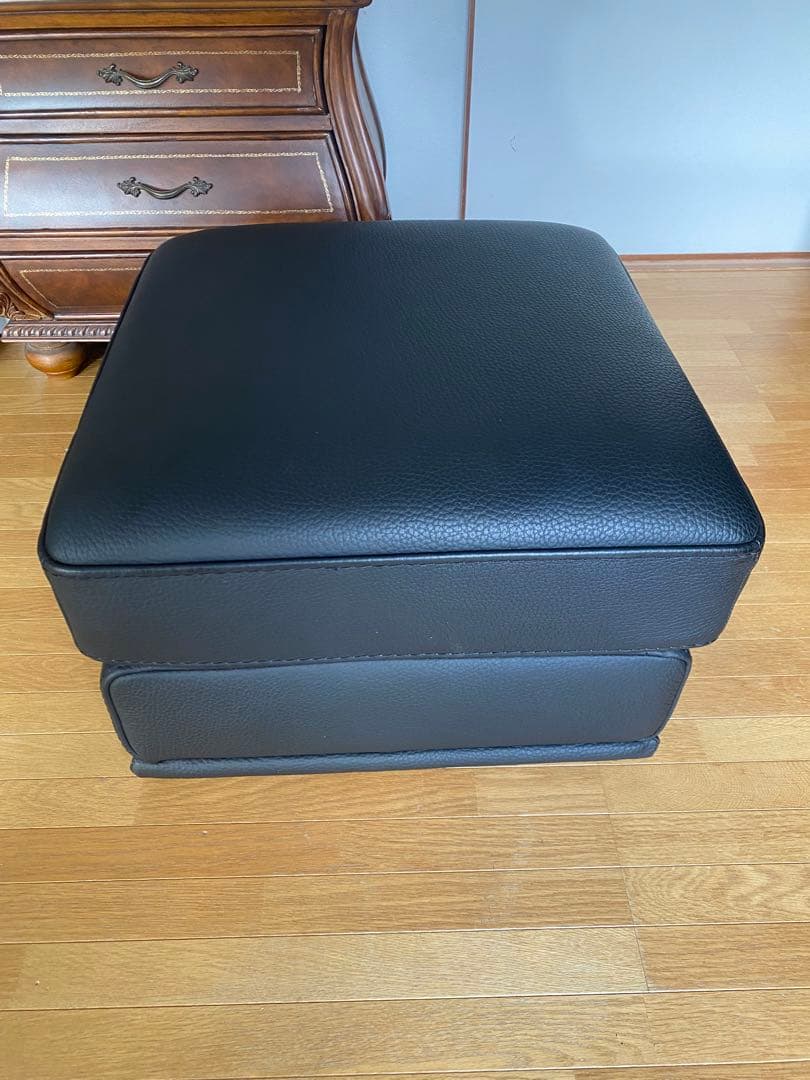 超美品　【ケルビン　ジョルマーニ】オットマン　高級家具　KELVIN 総黒革