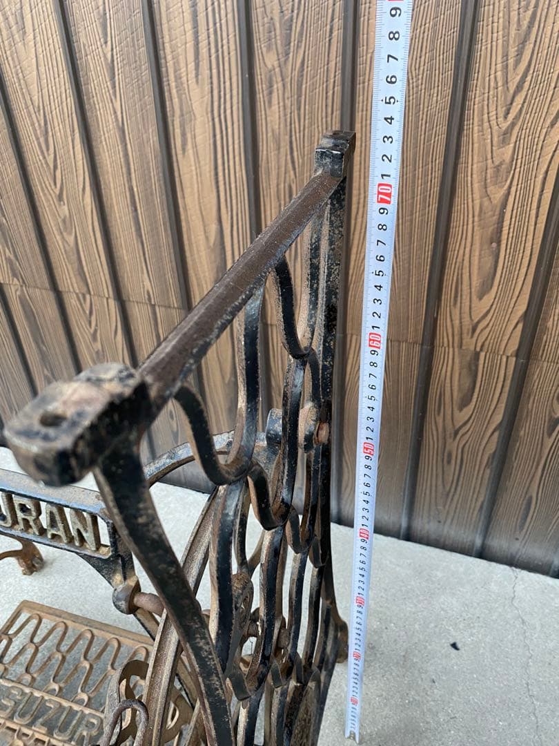 SUZURAN ミシン台　アンティーク　ミシン脚　アイアン　リメイク　カフェ