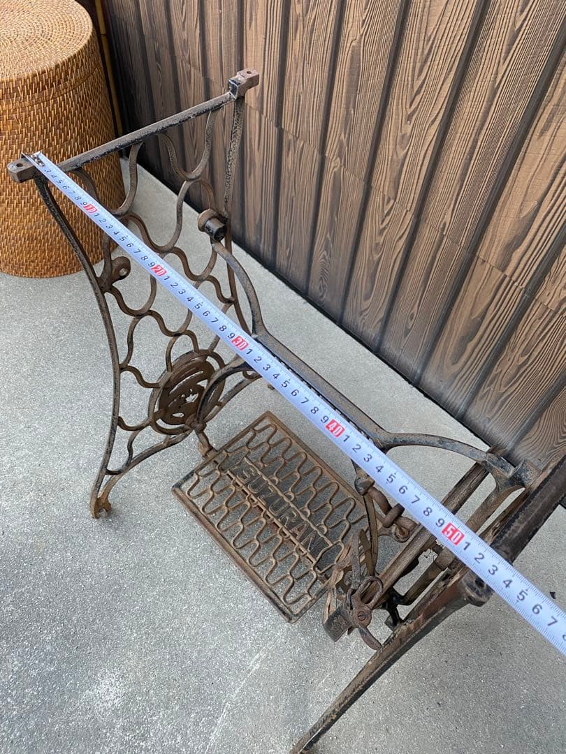 SUZURAN ミシン台　アンティーク　ミシン脚　アイアン　リメイク　カフェ