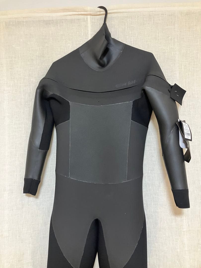 【新品未使用/試着のみ/メンズML】セミドライ ロングチェストジップfellow