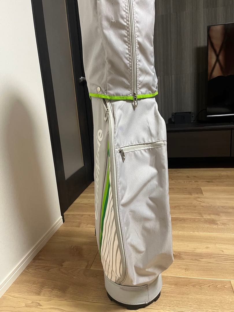 TaylorMade キャディバッグ（レディース）