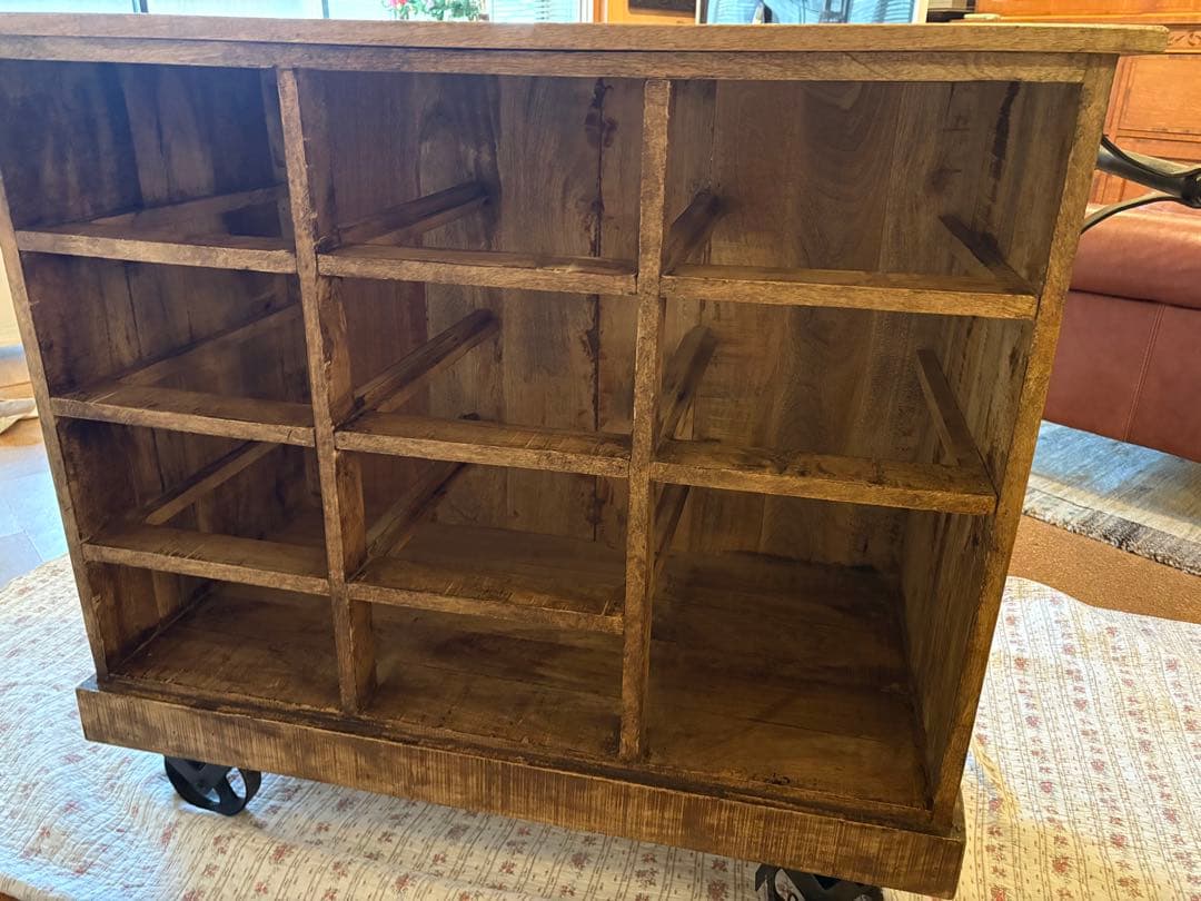 ビンテージ風木製キャビネット 11引き出し