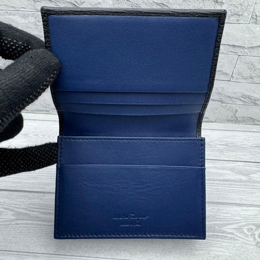 【現行モデル・未使用級】フェラガモ 名刺入れ ダブルガンチーニ レザー